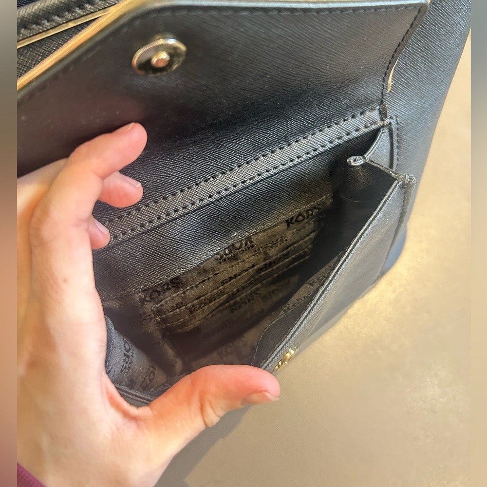 Michael Kors Purse - Picture 6 of 8